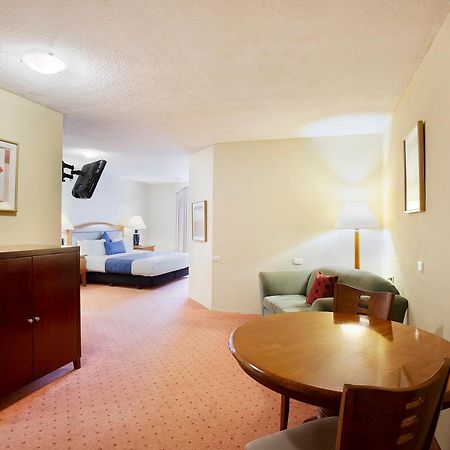 Central Court Motel Warrnambool Bagian luar foto